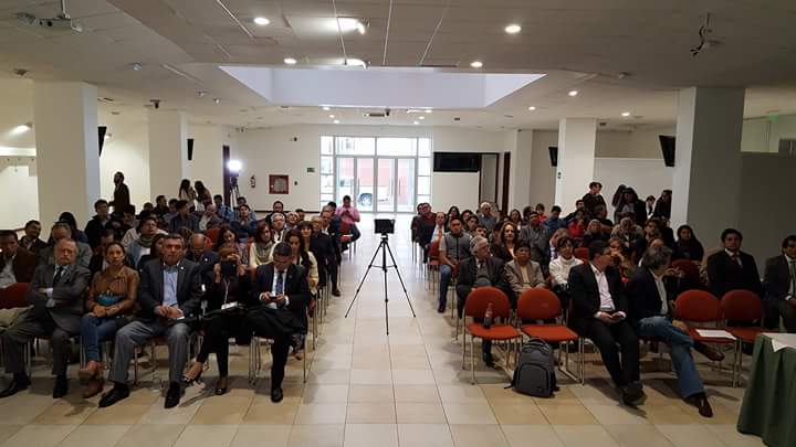 Los partidos políticos se comprometieron con la libertad de expresión