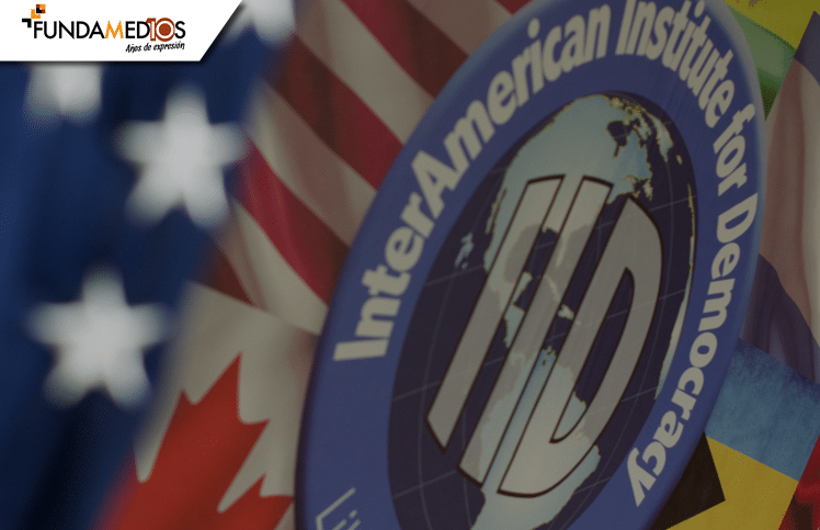 Fundamedios recibe premio internacional por su lucha por la libertad de expresión