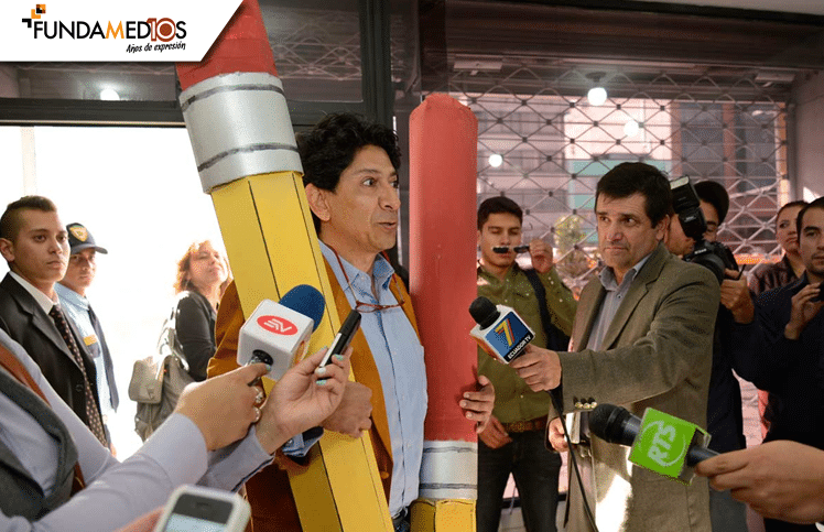 La insólita multa a un diario y la rectificación de una caricatura