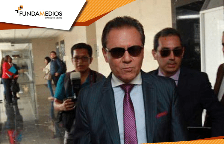 Fundamedios respalda juicio político contra superintendente Carlos Ochoa