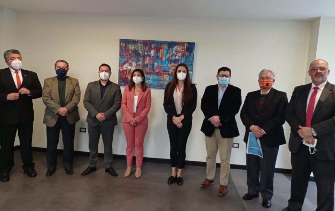 Legisladores electos se comprometen con la Hoja de Ruta para la libertad de expresión 