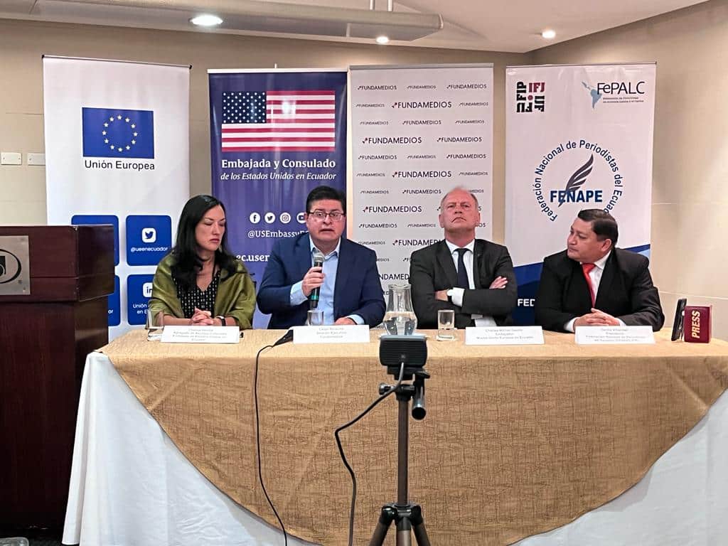 rueda de prensa cumbre