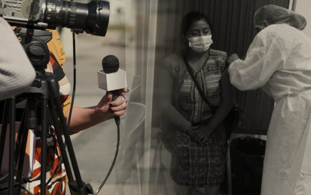 Periodistas latinoamericanos buscan los caminos para elevar el oficio en la pospandemia