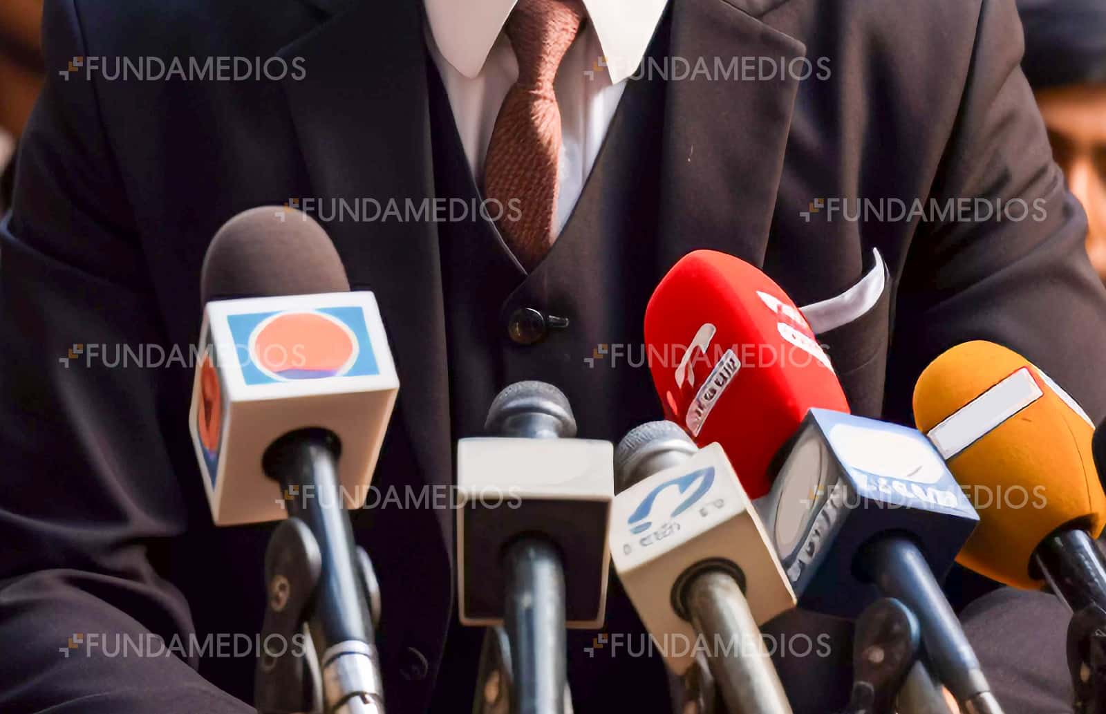 comunicado fundamedios2