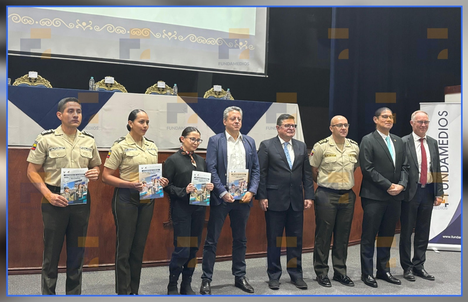 web policia fdm documento