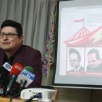César Ricaurte, director de Fundamedios, durante la rueda de prensa.
