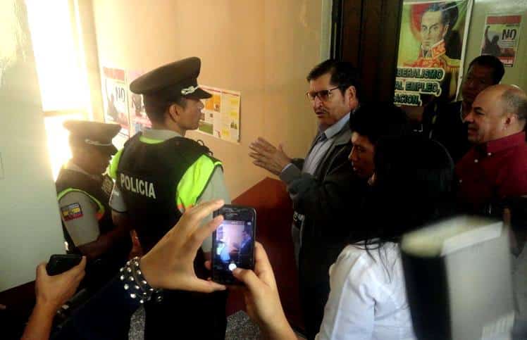 Organización sindicalista denuncia arbitraria irrupción de policía en sus instalaciones