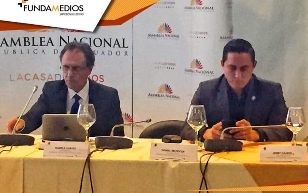 Carlos Ochoa defiende la LOC ante la Comisión de Fiscalización de la Asamblea