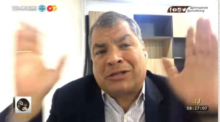 Expresidente Correa vuelve a lanzar acusaciones y descalificaciones contra la prensa 