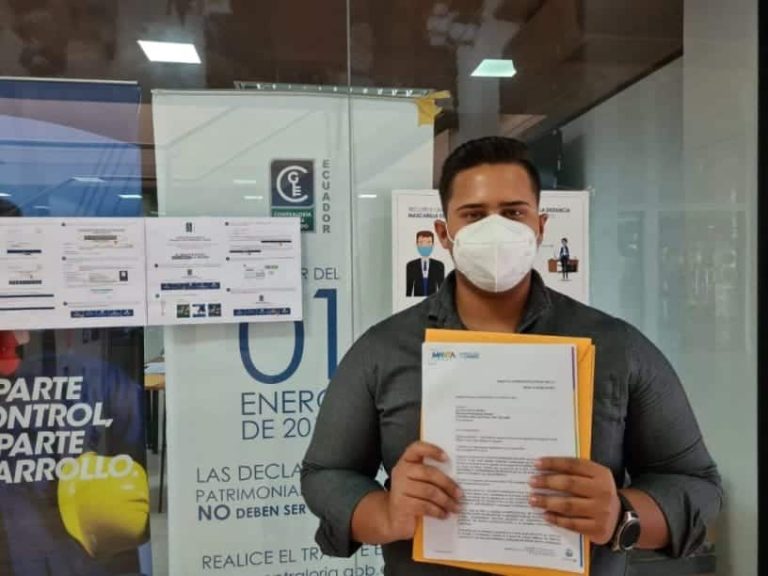 Fundamedios condena la grave violación a la libertad de expresión que significa una pena de prisión contra concejal de Manta