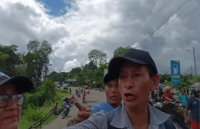 Un medio de comunicación sufrió un atentado y periodistas fueron agredidos en el paro de Ecuador