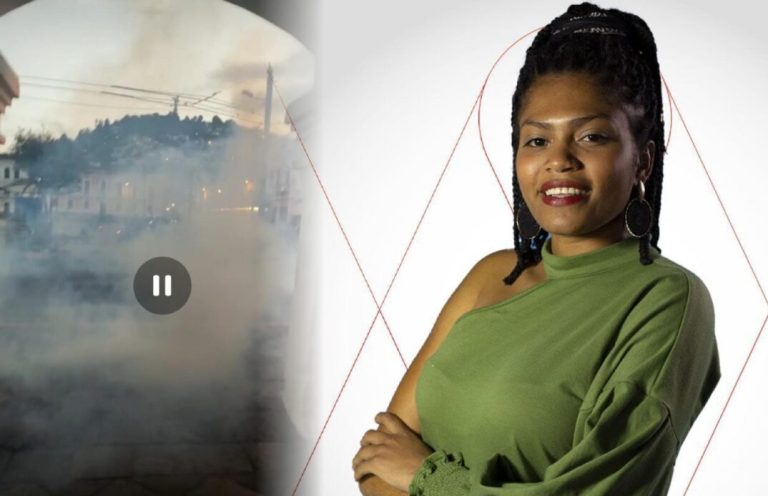 Periodista ecuatoriana recibe primeros auxilios tras asfixiarse con gases lacrimógenos en el paro nacional