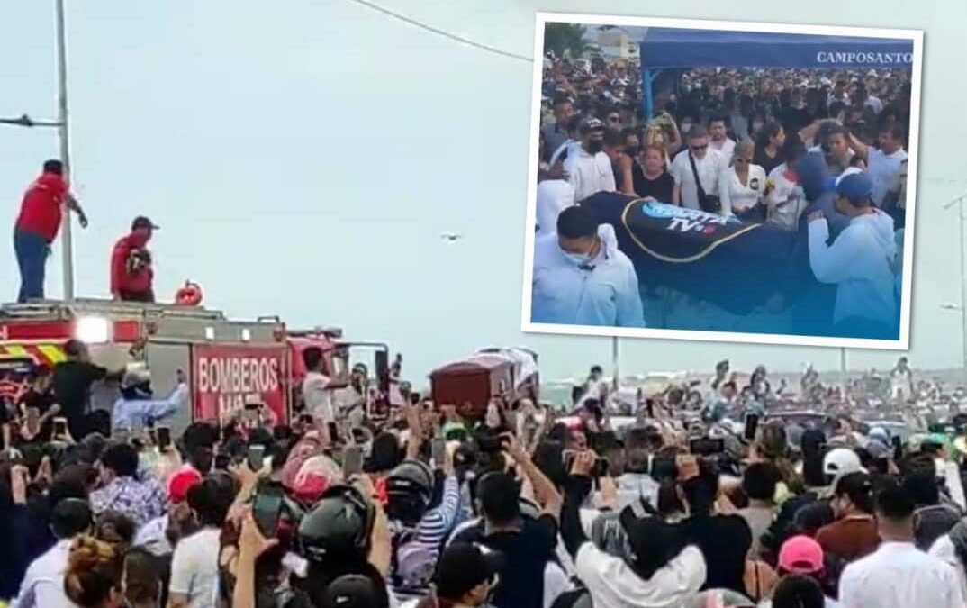 Actualización: una multitud dió el último adiós a periodista asesinado en Manta, Ecuador