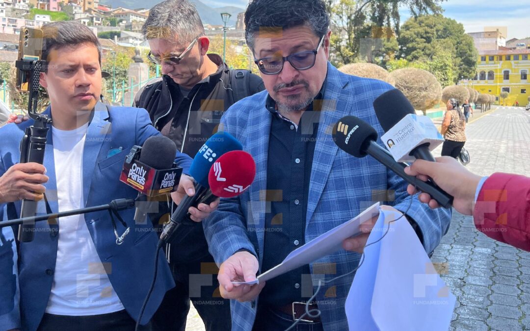 Más de 300 personas exigen la derogatoria formal de lineamientos de las Fuerzas Armadas para la acreditación a la prensa